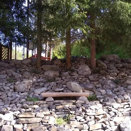 Котеджі Шаяниця З Озером, Водоспадом Біля Букового Лісу *